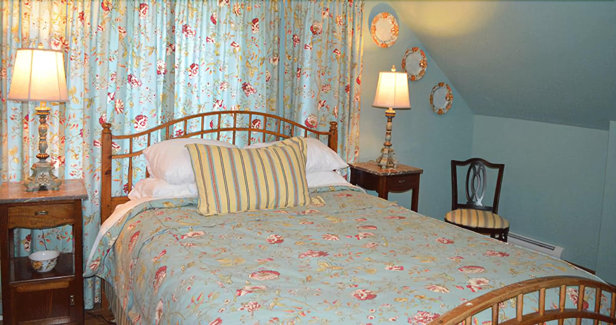 Seven Hills Inn Ленокс Экстерьер фото
